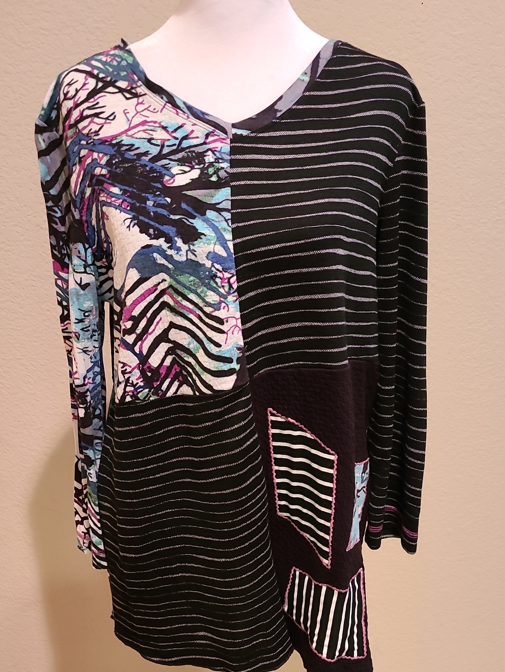ali miles Women's Black Multicolor Patchwork Long Sleeve Top Size S